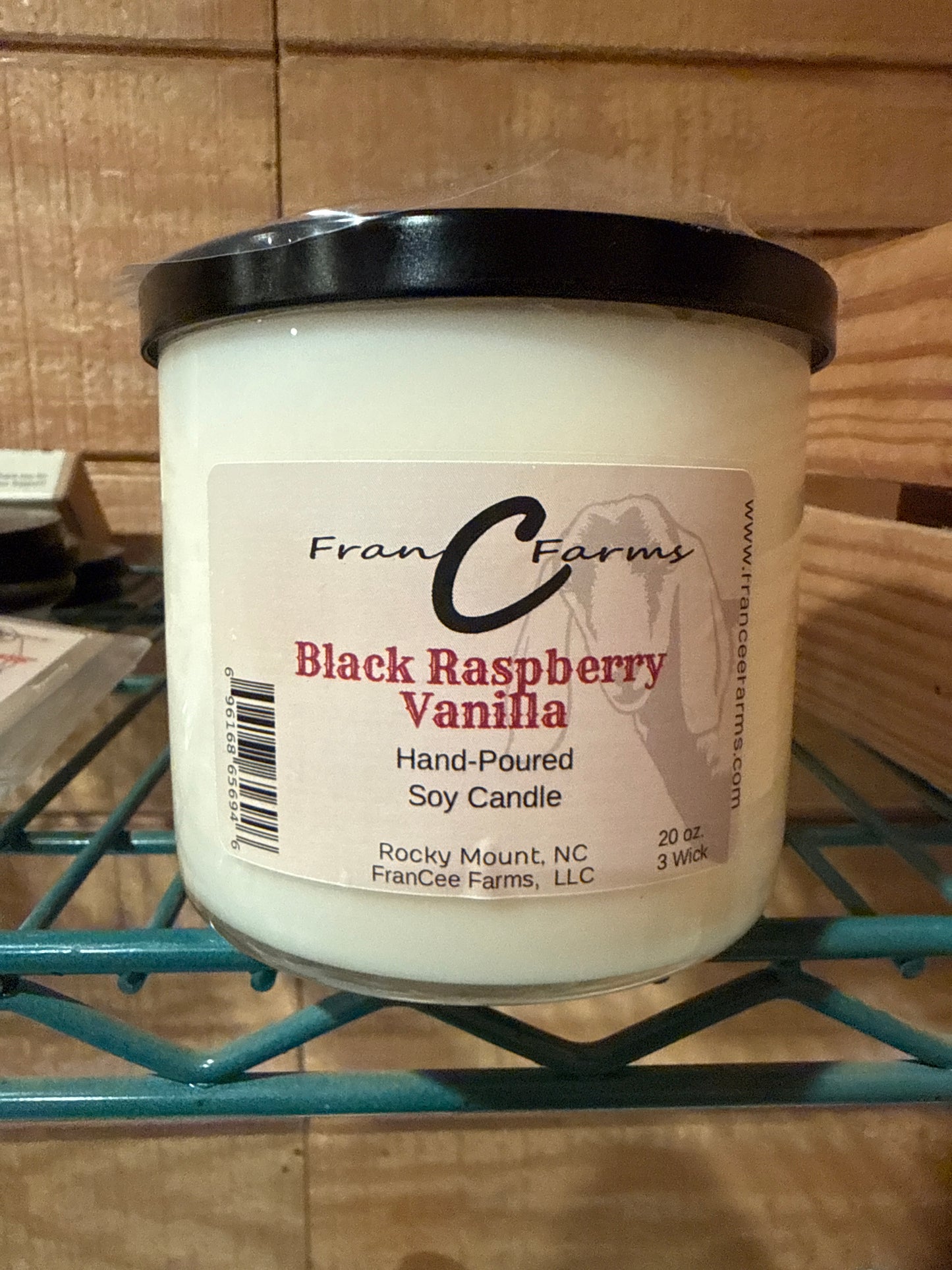 Black Raspberry Vanilla Soy Candle - 20 oz. 3 Wick